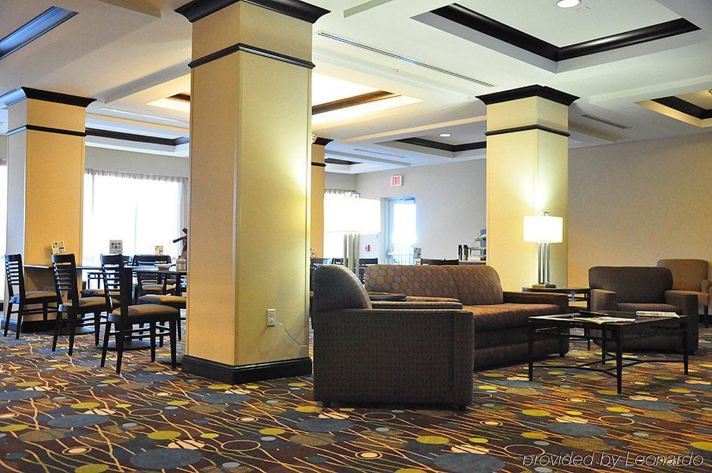 Holiday Inn Express Hotel & Suites Fort Myers East - The Forum, An Ihg Hotel Interior foto
